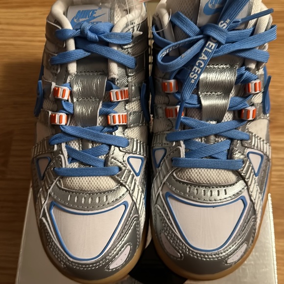 OFF-WHITE x NIKE Air Rubber Dunk Low - Picture 4 of 6